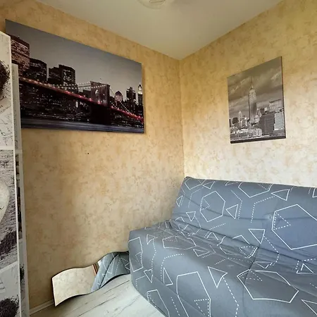 Comfortable Duplex With Furnished Balcony
