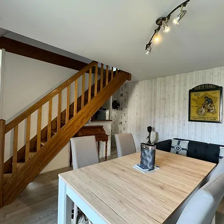 Apartment Comfortable Duplex With Furnished Balcony