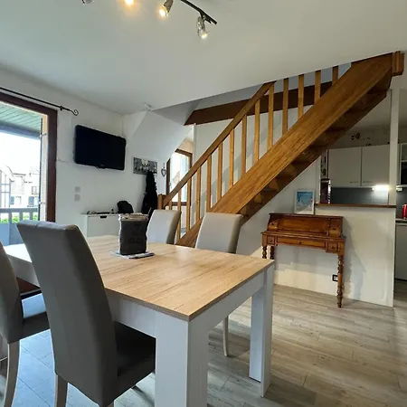 Comfortable Duplex With Furnished Balcony Apartment *